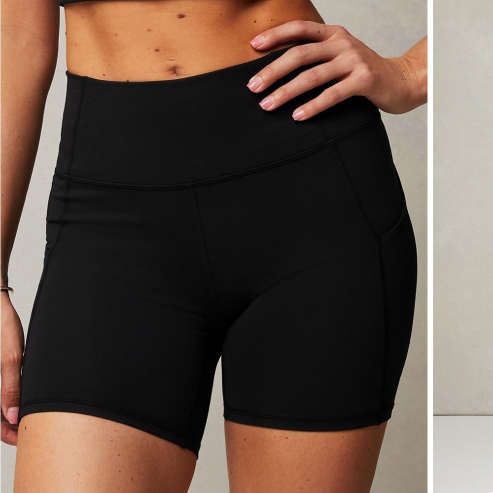 Fabletics Oasis PureLuxe High-Waisted 6” Shorts - Black - Small